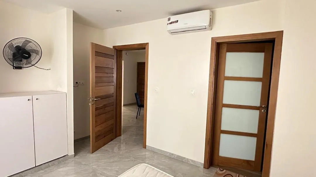 Apartment Superbe Appartement Avec Place Parking Libre Dakar